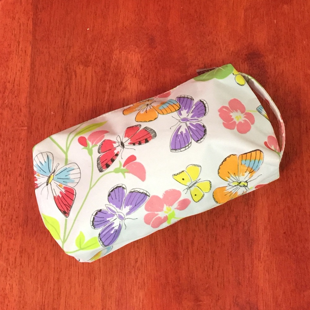 💰10/$50💰🎉HP🎉 New Butterfly Print Clutch Makeup Case